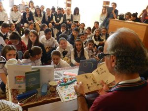 کتابخوانی برای بچه‌های ارمنستان
